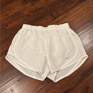 Women's Nike Tempo Shorts